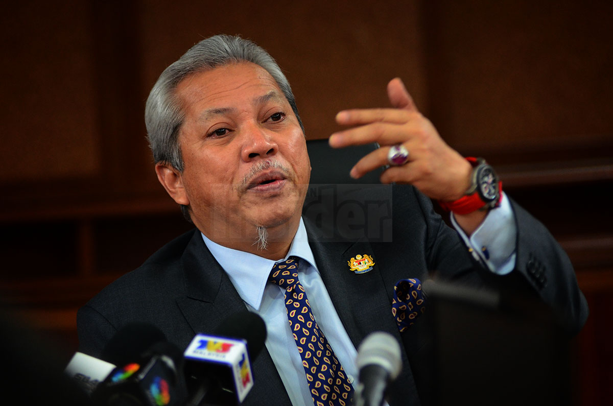 Tan Sri Annuar Musa berkata Malaysia mempunyai sistem demokrasi yang berlandaskan kepada pilihan raya dan perlembagaan untuk menentukan  perdana menteri. – Gambar  fail The Malaysian Insider, 11 Mac, 2016.