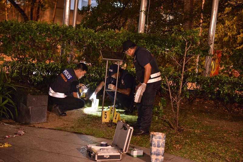 The Bomb Disposal Unit destroyed the objects left unattended at the Kuala Lumpur Convention Centre today. – The Malaysian Insider pic, March 9, 2016.