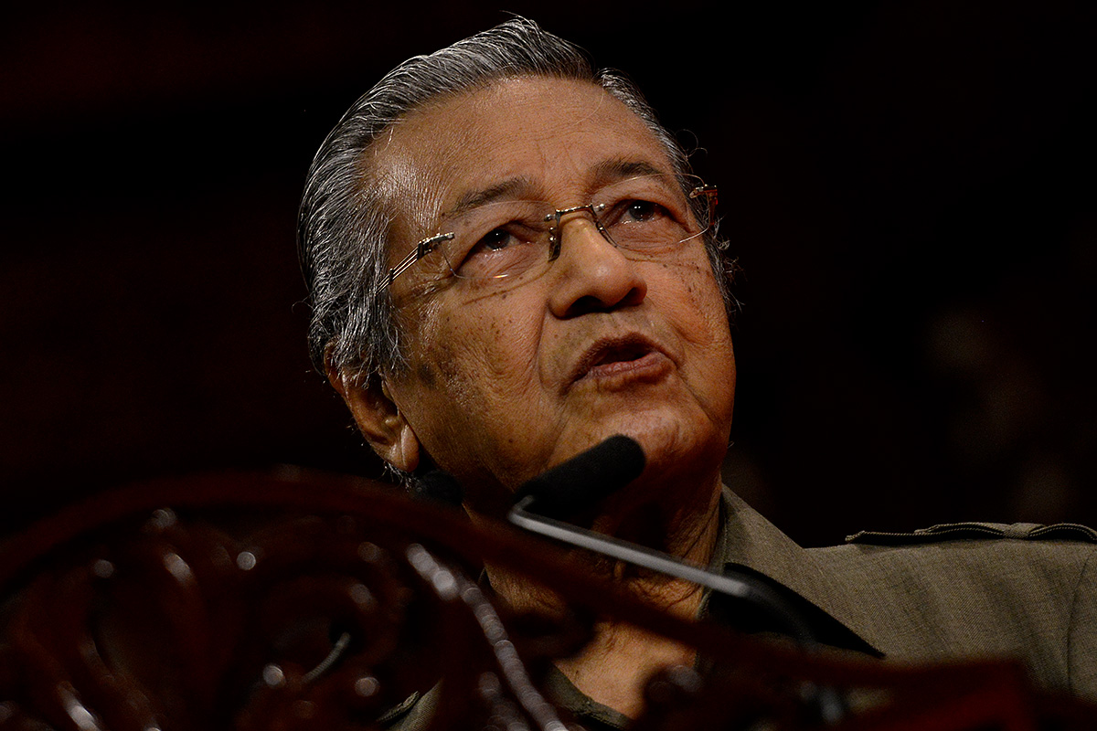 Dr Mahathir says the principle of meritocracy under the new laws to replace the Sedition Act could be at the cost of the poorer race. – The Malaysian Insider pic, June 12, 2014.