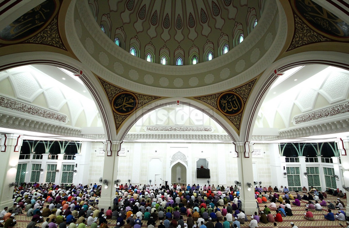 Teks khutbah Aidiladha yang disediakan Jabatan Agama Islam Pahang mengundang kemarahan DAP kerana mengecam parti itu. – Gambar fail The Malaysian Insider, 29 September, 2015.