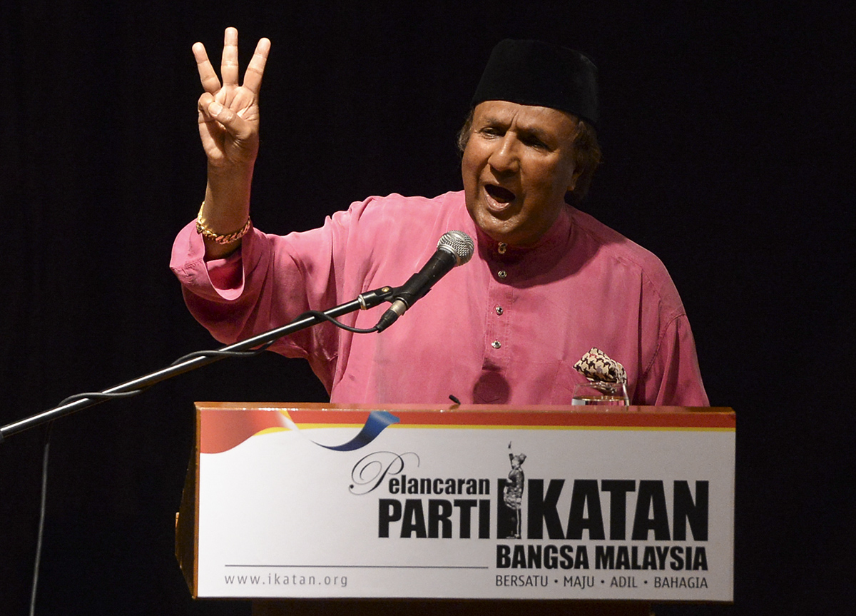 Ikatan president Tan Sri Abdul Kadir Sheikh Fadzir says it is no official links to PAS despite their close ties. – The Malaysian Insider file pic, March 11, 2016.