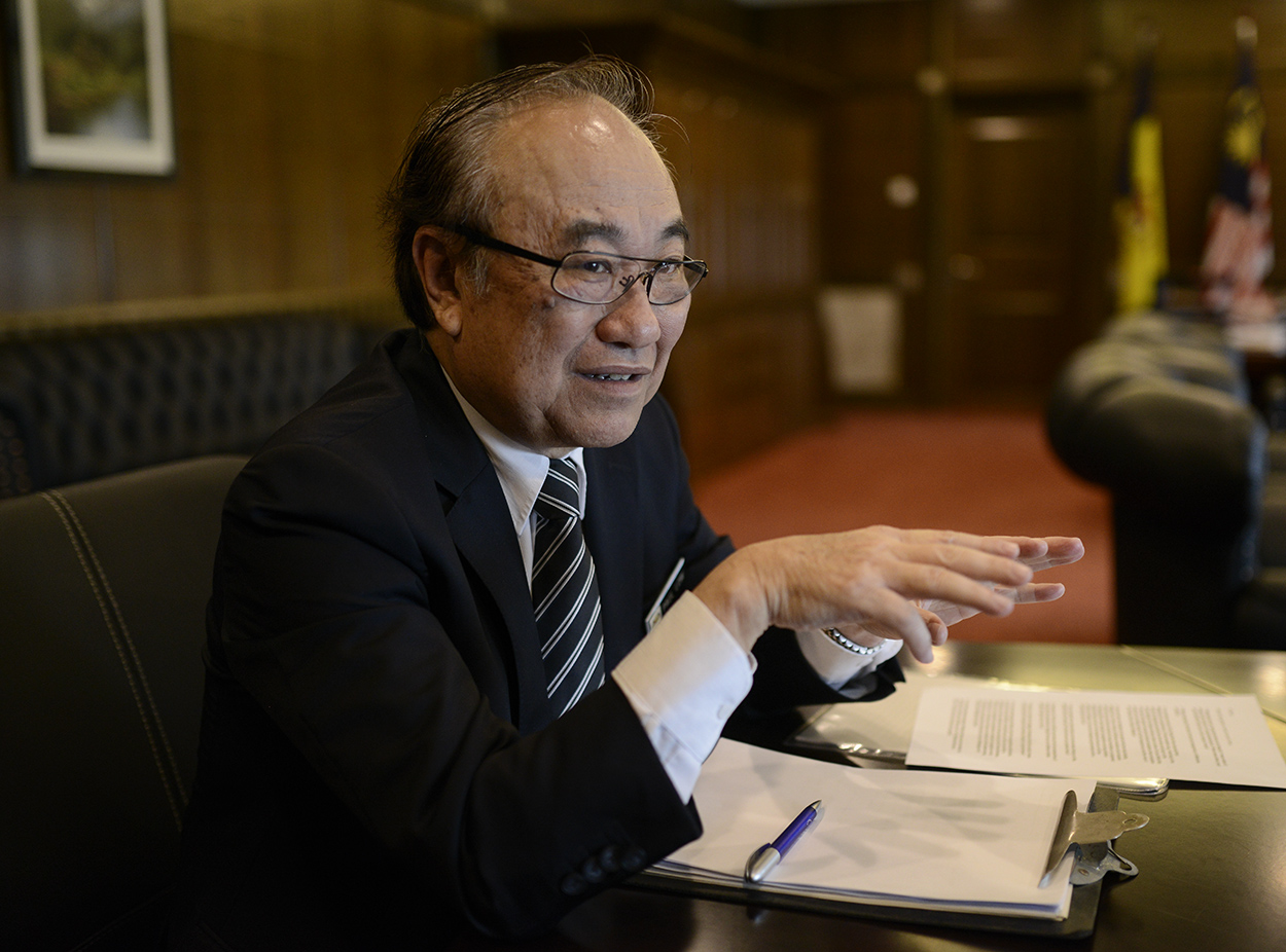 Minister in the Prime Minister’s Department Datuk Paul Low says the police force must learn to balance respect with modern-day law enforcement. – The Malaysian Insider pic by Nazir Sufari, April 8, 2015.