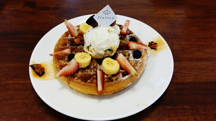 Sweet and salty, crunchy and smooth, this waffle was a delight to our senses and tastebuds! – The Malaysian Insider pic, November 26, 2015.