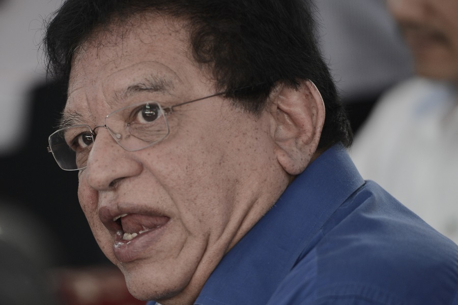 Setiausaha Agung Umno Datuk Seri Tengku Adnan Tengku Mansor berkata sikap seperti 'ketam dalam bakul' boleh merosakkan parti. – Gambar fail The Malaysian Insider, 13 Mac, 2016.	