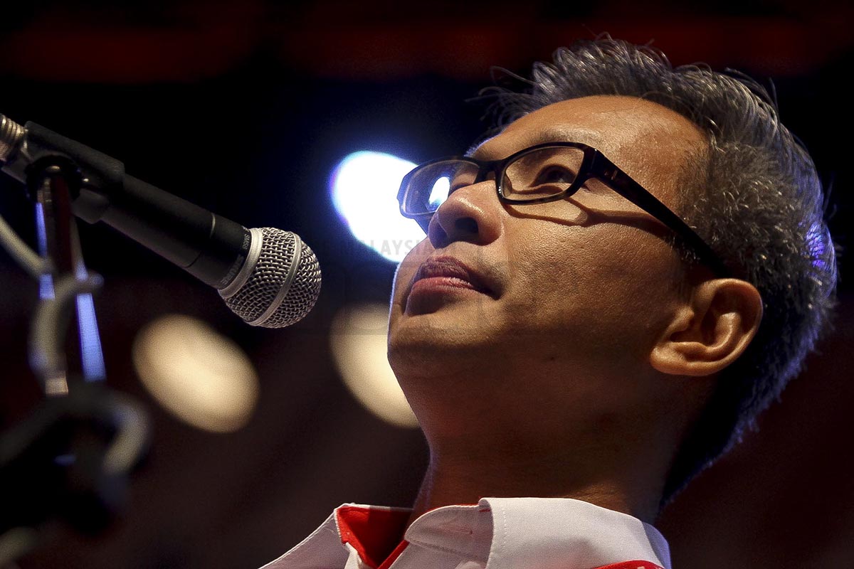 DAP lawmaker Tony Pua says SRC International should be investigated as it is a fully-owned subsidiary of the Finance Ministry. – The Malaysian Insider file pic, March 10, 2016.