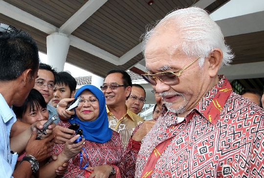 Tun Abdul Taib Mahmud's exit from the state government has left the opposition devoid of issues usually played up to garner votes, say observers. – The Malaysian Insider file pic, March 11, 2016.