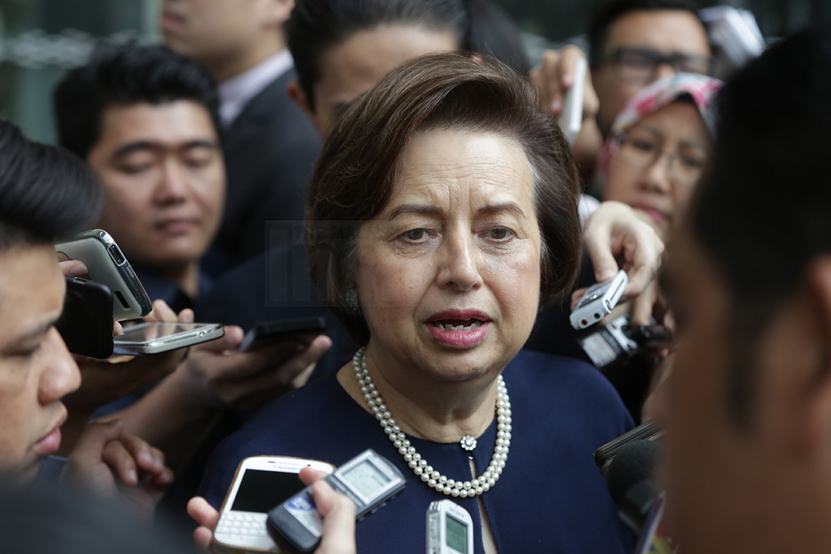 Bank Negara governor Tan Sri Zeti Akhtar Aziz says factors affecting economic growth are transitionary. – The Malaysian Insider file pic, March 11, 2016.