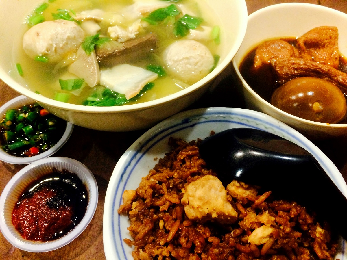  The yam rice at BM Yam Rice comes with a variety of pork or chicken dishes and soups while the hokkien mee is quite the crowd favourite. – The Malaysian Insider pic, September 2, 2015.