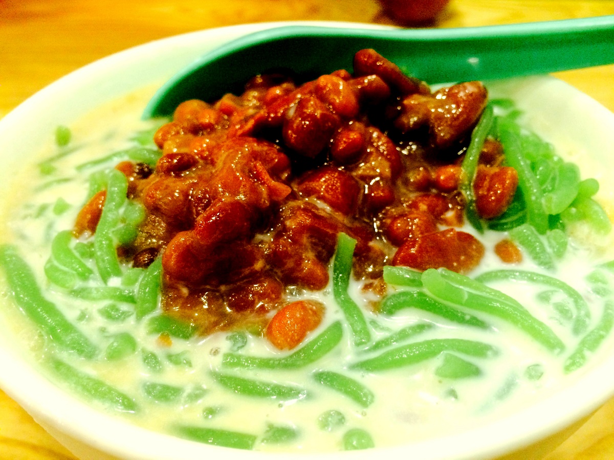 A generous serving of soft green chendol, tender red beans drizzled with gula Melaka and coconut milk on a bed of shaved ice – life is sweet at Teochew Chendul. – The Malaysian Insider pic, September 2, 2015.