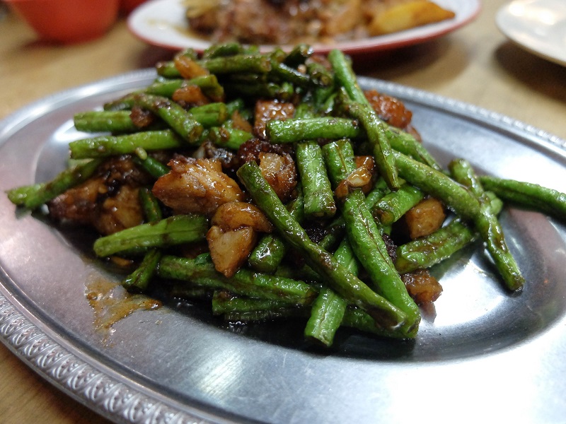 The long beans and siew yoke is a good way of getting carnivores to eat their greens. – The Malaysian Insider pic by Yap Pik Kuan, November 24, 2015.