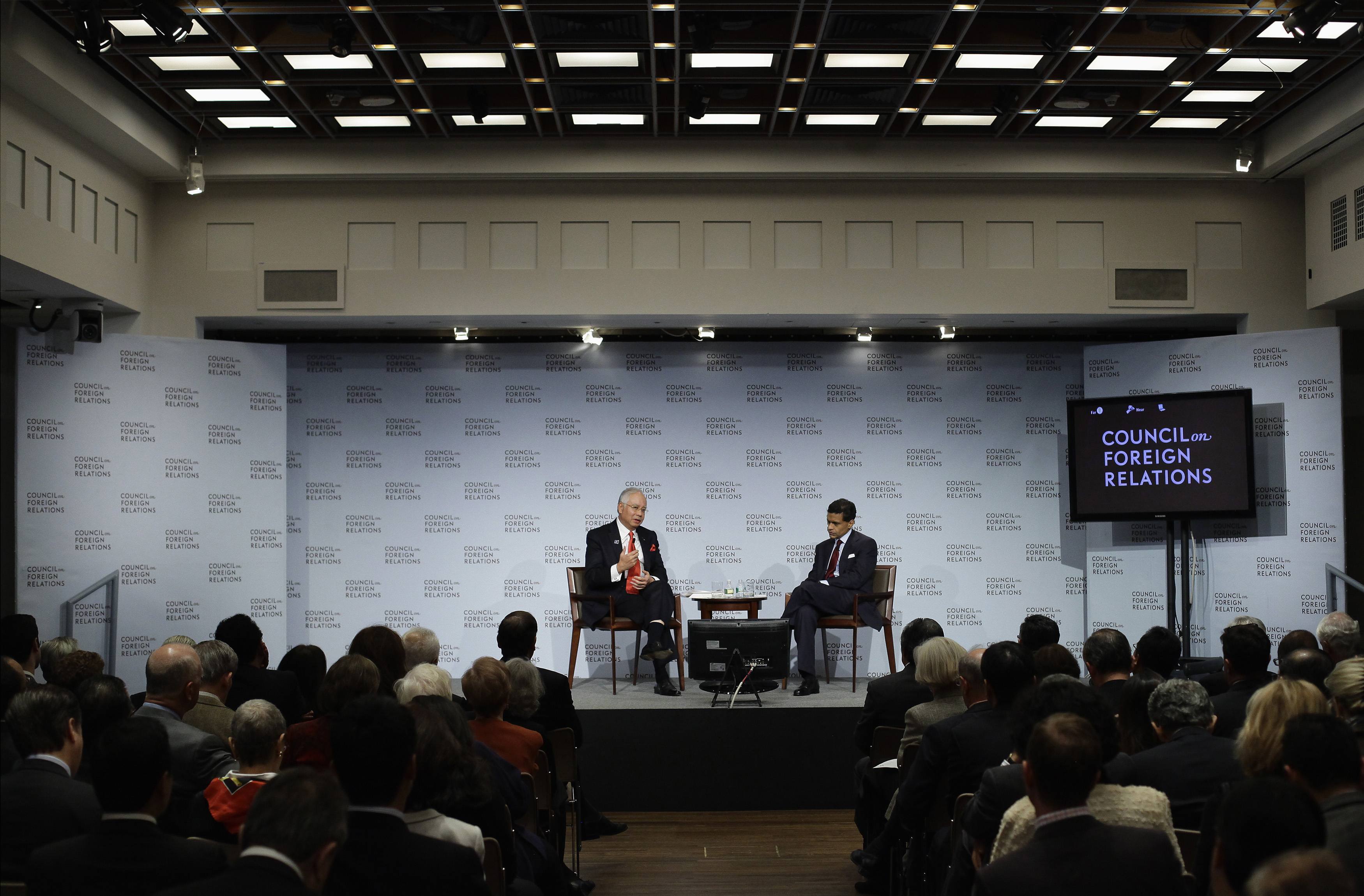 Najib is interviewed by CNN journalist Fareed Zakaria at the Council of Foreign Relations during United Nations General Assembly in New York on September 26, 2013. – Reuters pic, September 28, 2013.