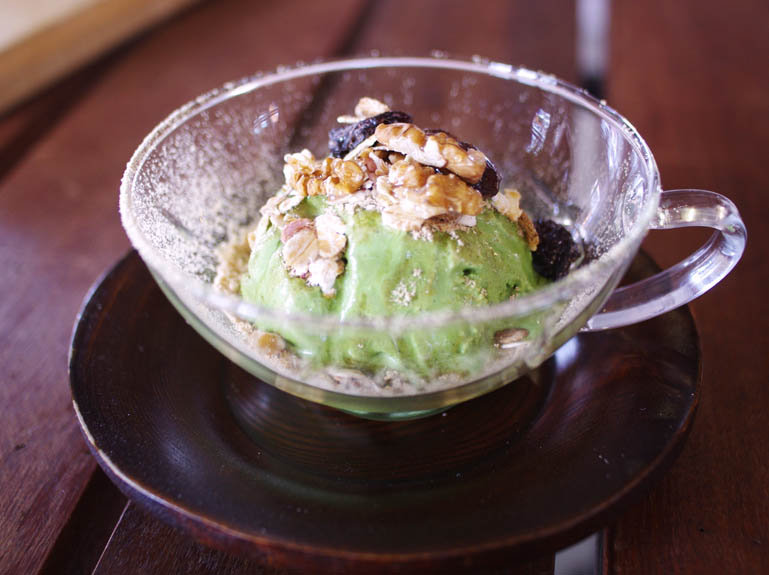 Honey Pongdang at Bros Cafe: Misugaru is a grain powder which is a combination of 7-10 grains, filling but low in calories. – HungryGoWhere pic, October 22, 2015.