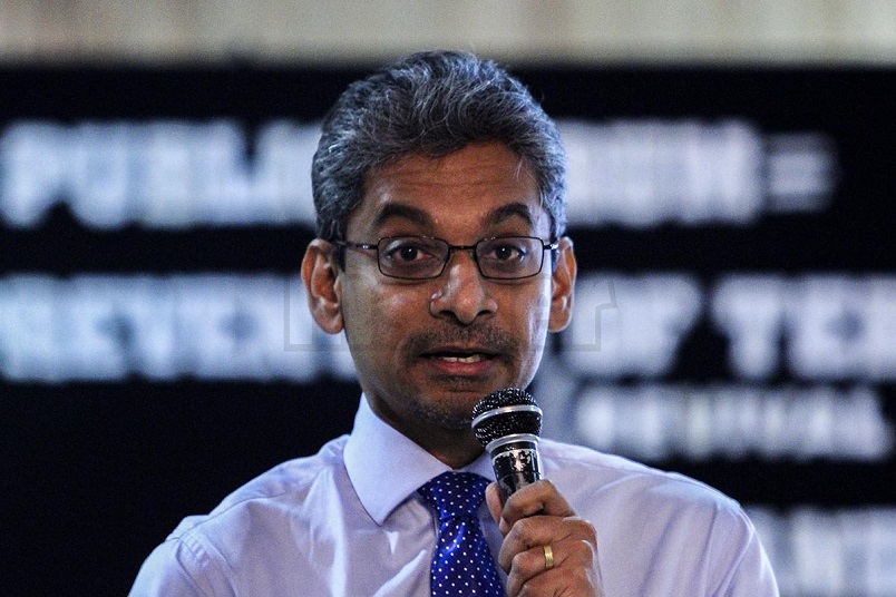 Malaysian Bar president Steven Thiru is disappointed the Federal Court granted Izwan Abdullah  custody of his son despite being in contempt of  a High Court order. – The Malaysian Insider file pic, February 23, 2016. 